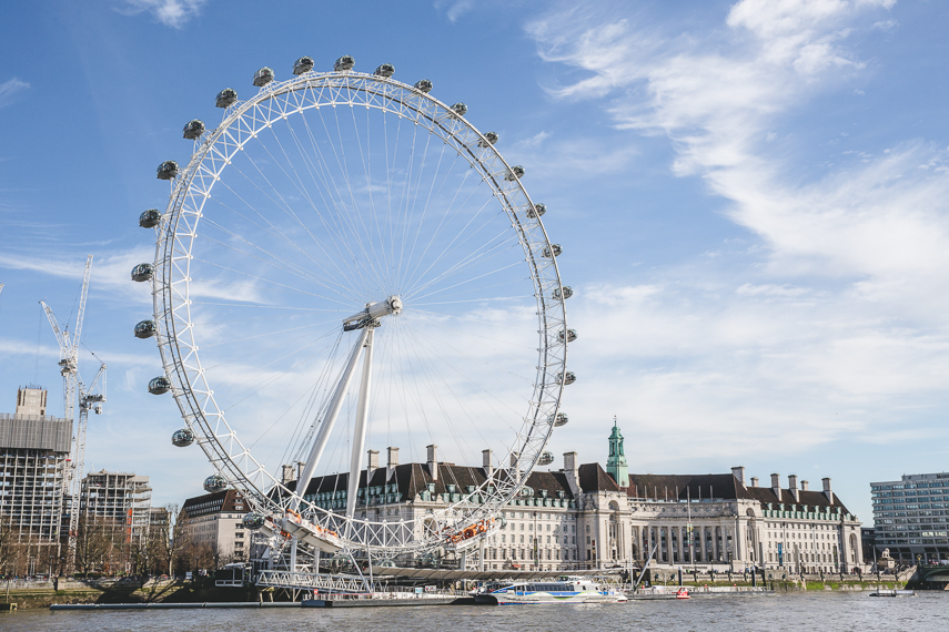 Wedding Photographer for a Thames River Cruise